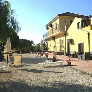 Bauernhof Oasi Del Fiumefreddo