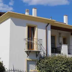 Lucia Apartment Àrbatax
